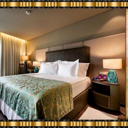Hotel Jaguar Oporto - Airport To Hotel And City Center And Vice-Versa Is A Free And Continuous Shuttle Service From 7Am To 8Pm Exterior foto